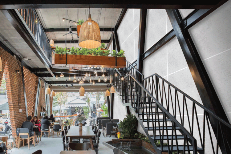 Thiết kế quán cafe từ nhà cũ với phong cách thu hút, tiết kiệm chi phí