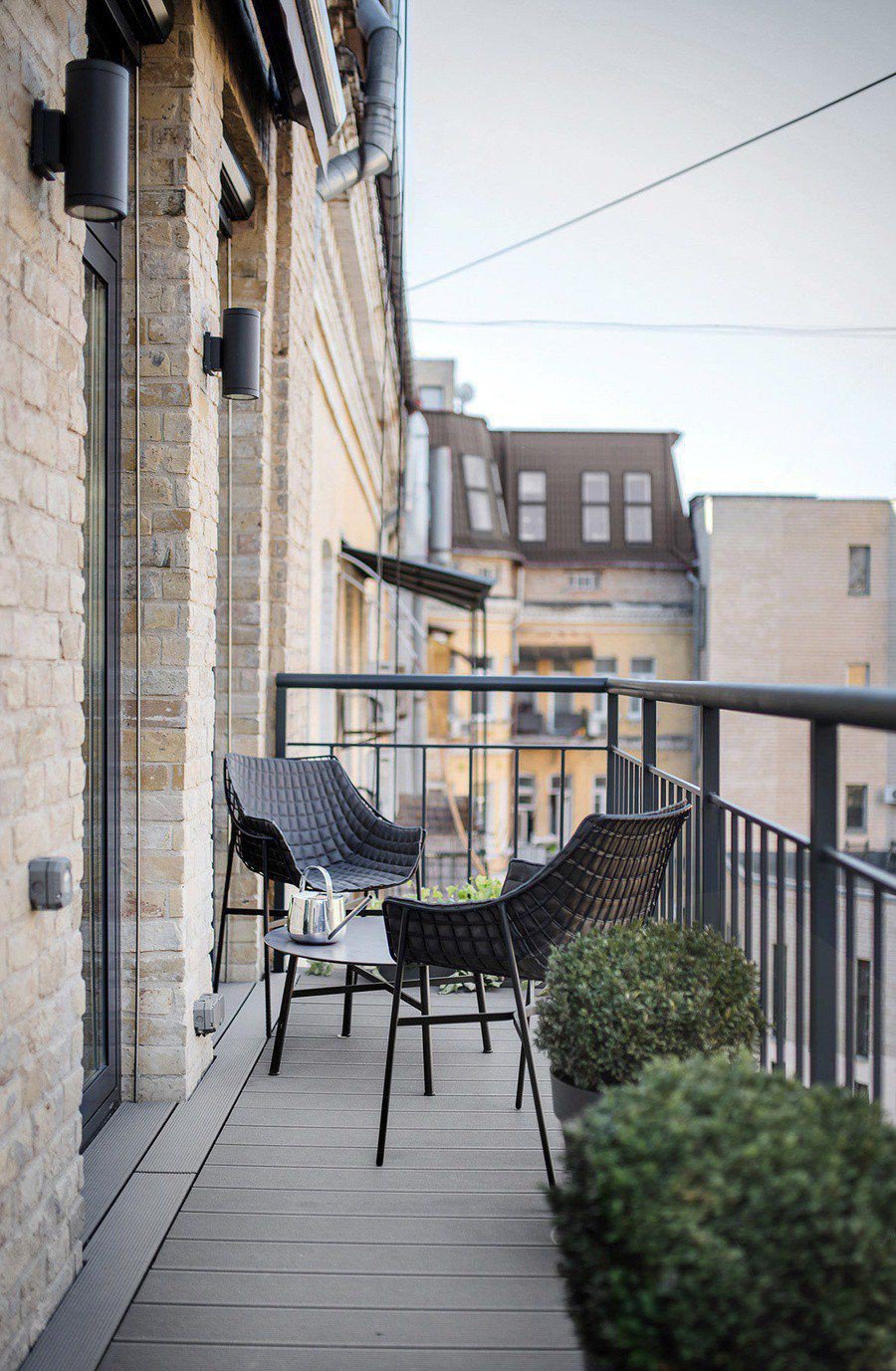 hinh anh cac mau thiet ke ban cong dep moi la de thuc hien so 8